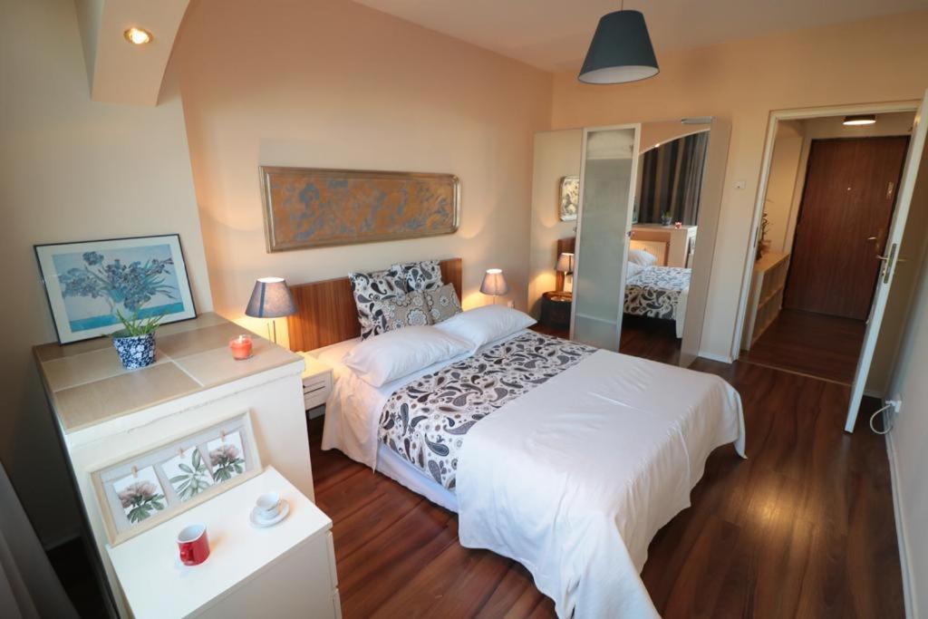 Eva Twin Apartments Bükreş Dış mekan fotoğraf